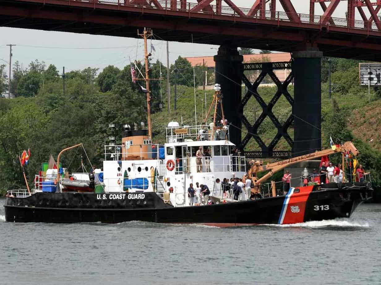 Portland, Oregon-based Vanport Marine, Inc. has been awarded the contract to perform the Dockside Repair of the USCGC Bluebell.